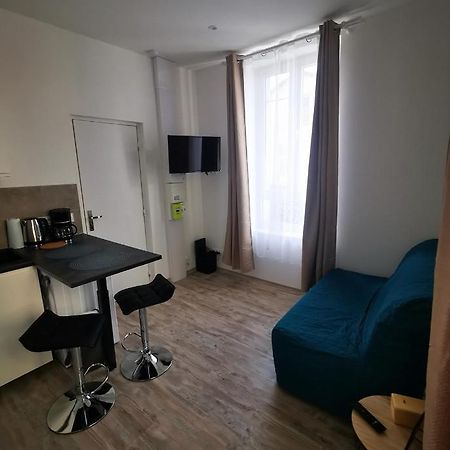 Studio meublé rez-de-chaussée Vichy Exterior foto